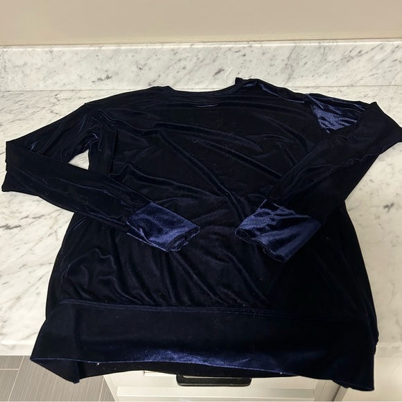 Laina Rauma Leisure Suit - Picture 3 of 6